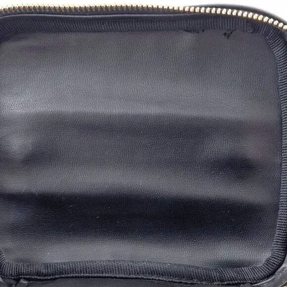 CHANEL Black Lambskin Leather Pouch - Picture 14 of 16